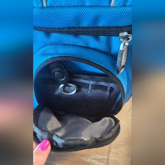 Aqua Travelpro Men's Backpack with Multiple Compartments - Picture 5 of 9